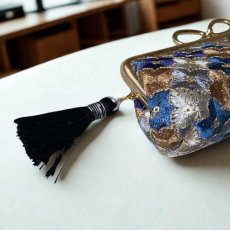 画像8: 送料無料【動画付！初めてさんの縫うがま口キット】クリスマス限定インド刺繍リボンペンケース（ブルー） (8)