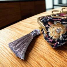 画像9: 送料無料【動画付！初めてさんの縫うがま口キット】クリスマス限定インド刺繍リボンペンケース（ピンク） (9)